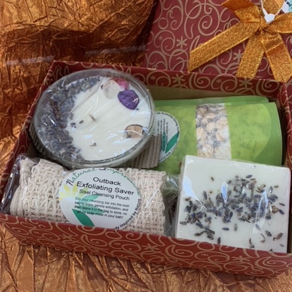 Handmade Lavender Spa Gift Package with Meditation Candle in Reusable Gift Box - Picture 1 of 7